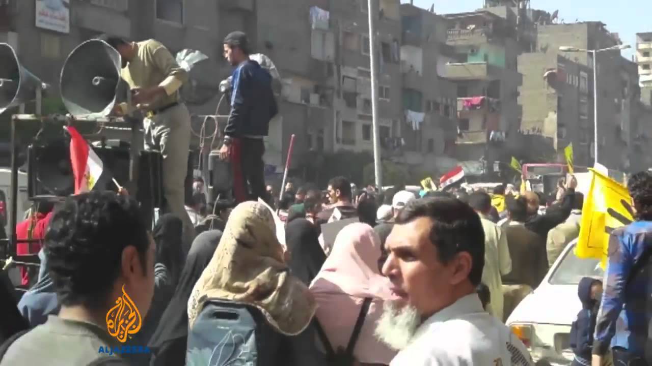 لا يزال السيسي وزيراً للدفاع في مصر
