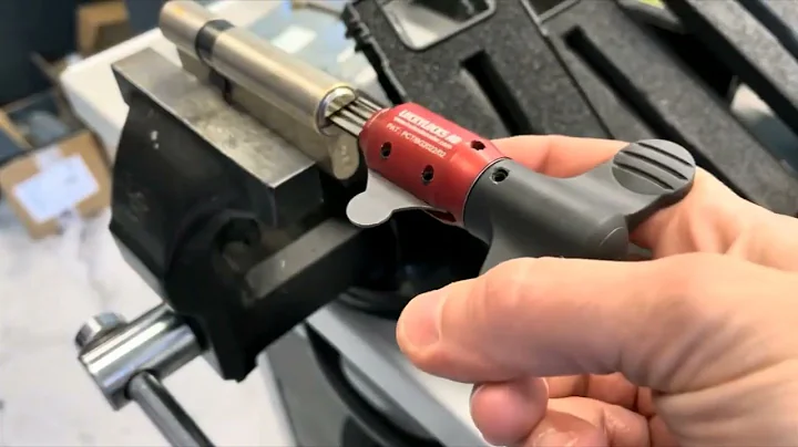 Locksmith Decoder Topolino Iseo R6 How it can be opened