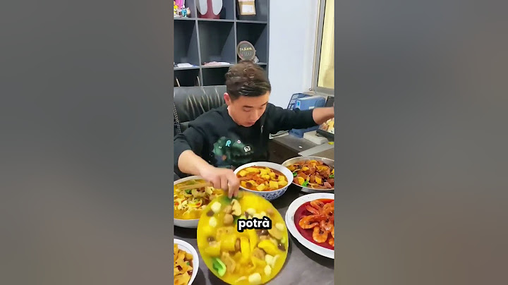 La mamma ha dato del cibo finto a papà 😲