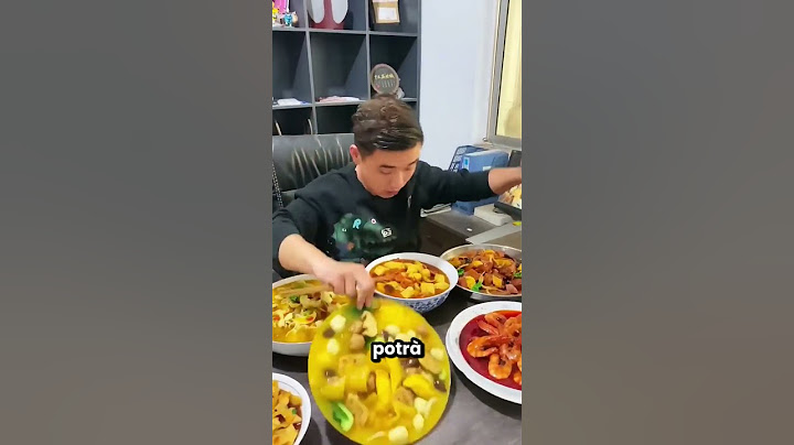 La mamma ha dato del cibo finto a papà 😲