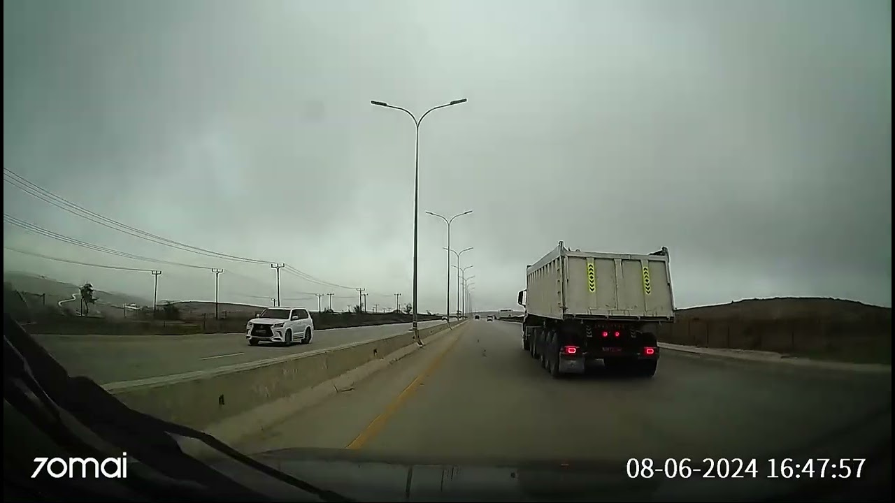 لقطات الى الطريق لصلالة #صلالة //عمان اقراء الوصف// Driving to Salalah