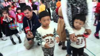 1041212貞德幼兒園聖誕化妝舞會活動影片 6