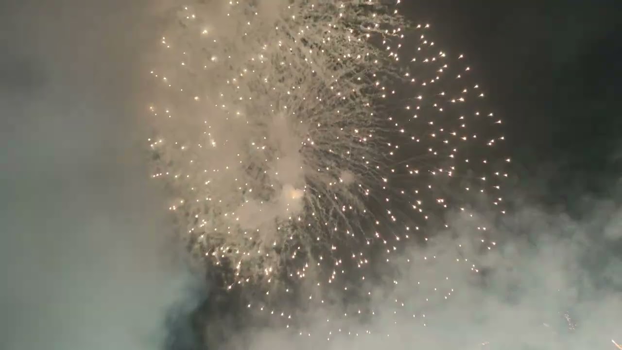 Xem pháo hoa đón giao thừa2026