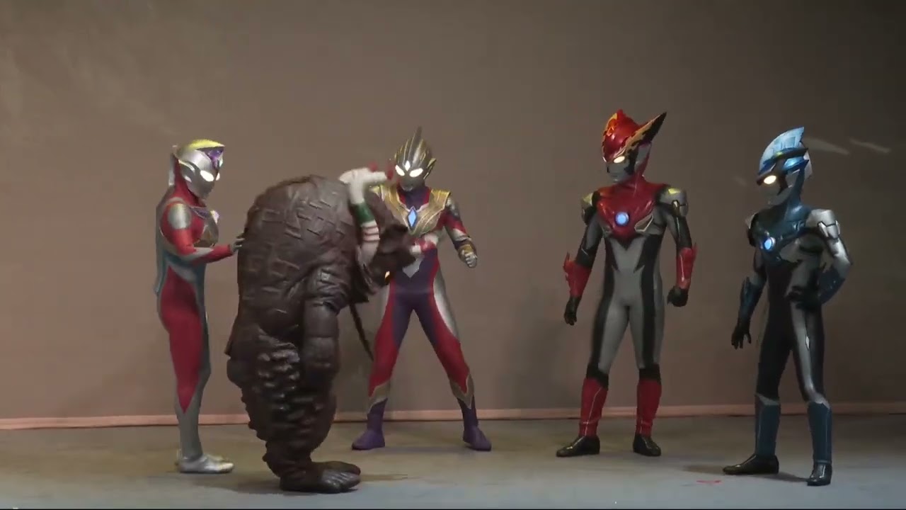 Ultraman Decker stage 3 part 2 - YouTube