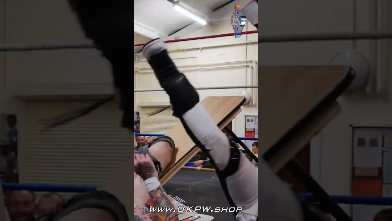 🚨 TABLE CRASHING FINALE! 🚨 UKPW Champ @AlexanderRoth Destroys Scotty Rawk!  