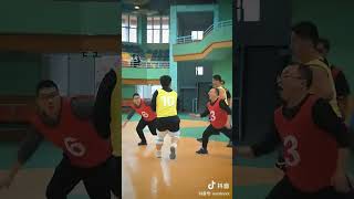 basketball teamworkBasketball players can play a variety of positions, such as point guardshooting