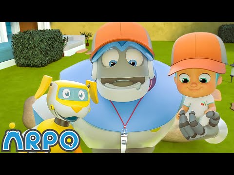 Arpo e Daniel Addestrano Petbot! | Cartoni animati per Bambini | 🤖 ARPO il Robot
