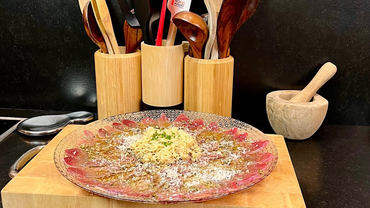 Magret de canard en carpaccio et condiment au celeri rave