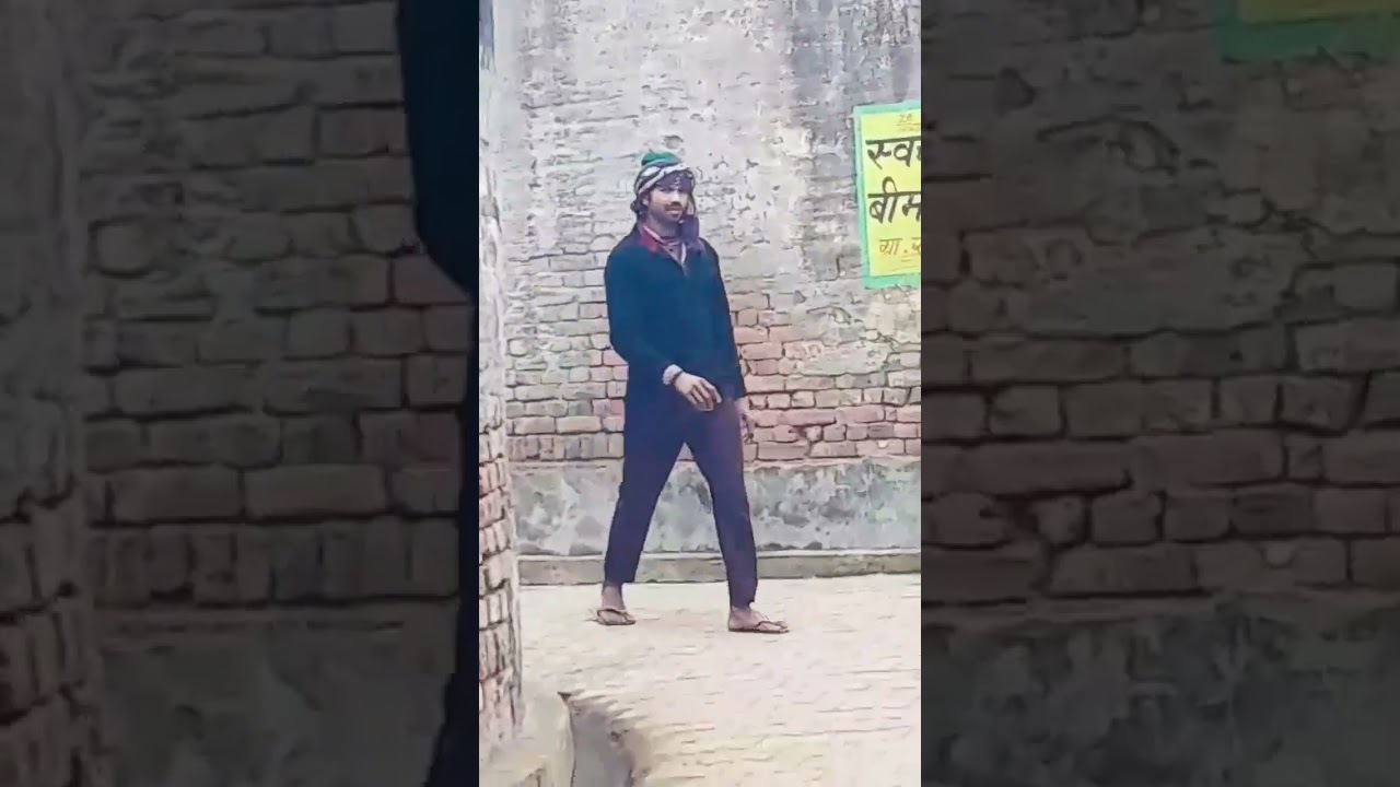 hmare pas duusra fon nhi hi