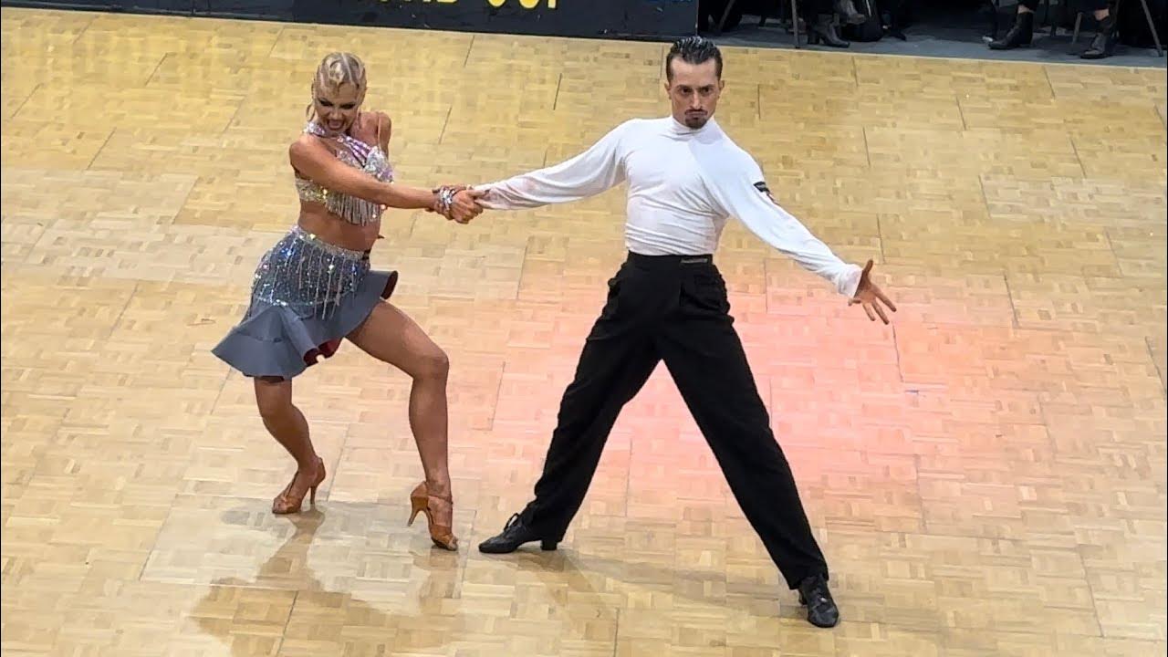 Киберспорт надпись. Стадион австралиан опен. Ммо с открытым миром. World open 2024. Raiffeisen arena (линц) футбольный стадион в 2023 году.