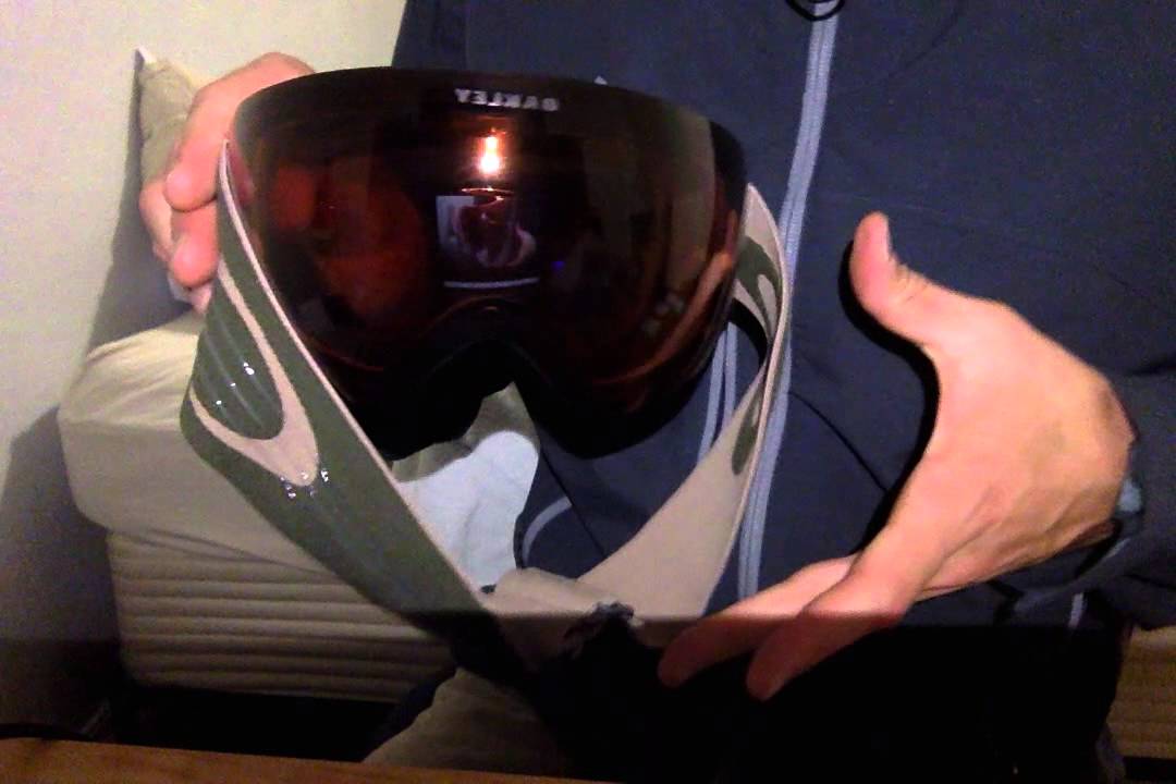 Oakley Flight Deck Googles: Changing the Lens - YouTube