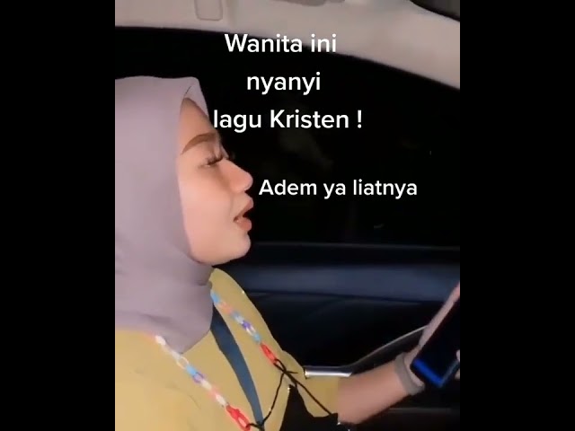 Saudara Muslim Menyanyikan Lagu Rohani Kristen😱😀 class=