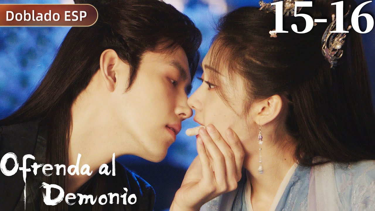 【Doblado al Españo】El príncipe diablo le arrebató la comida de la boca a Cenicienta con la boca.