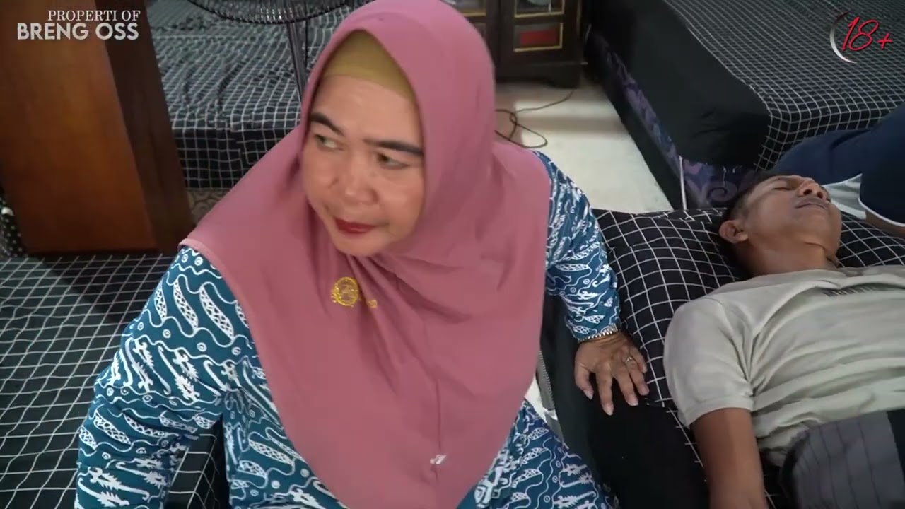 KETIKA BERJALAN KAKI SEPERTI DIRANTAI