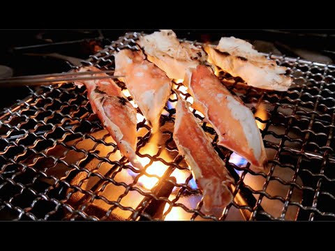 How to eat Alaskan King Crab - Japanese technique - 
