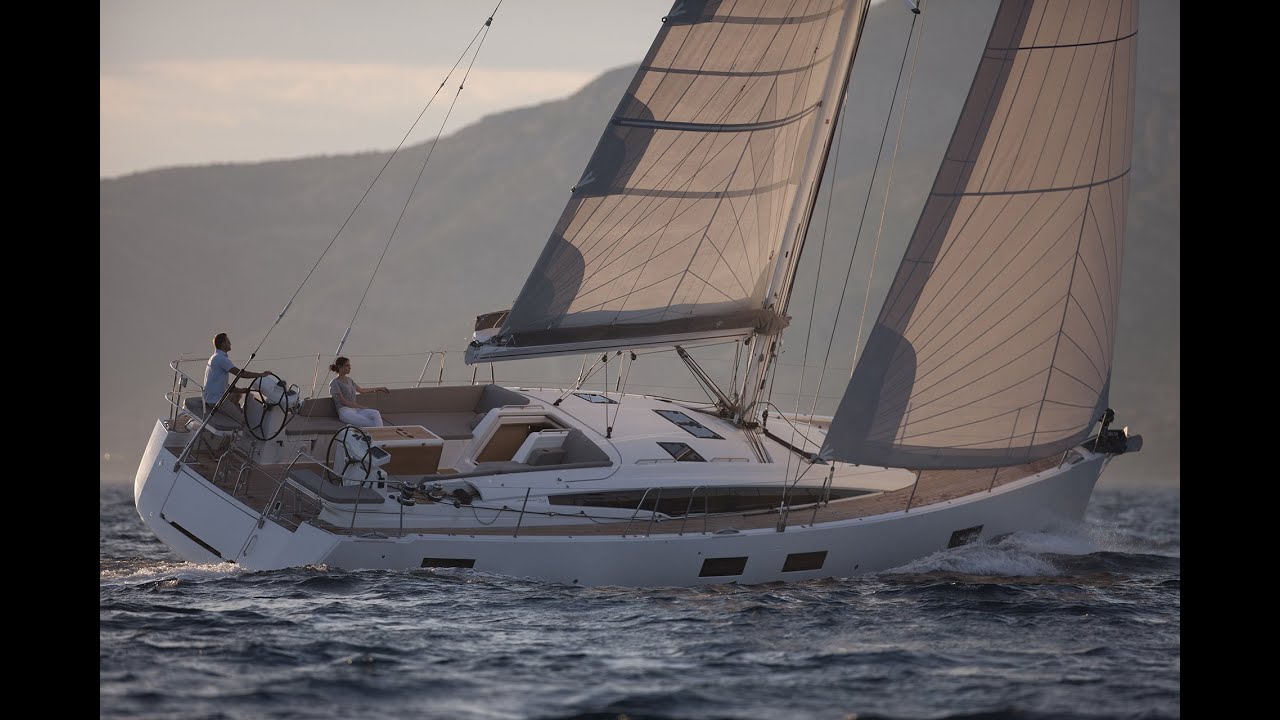 Rediscover the Jeanneau Yachts 54 – Elegance Incarnate