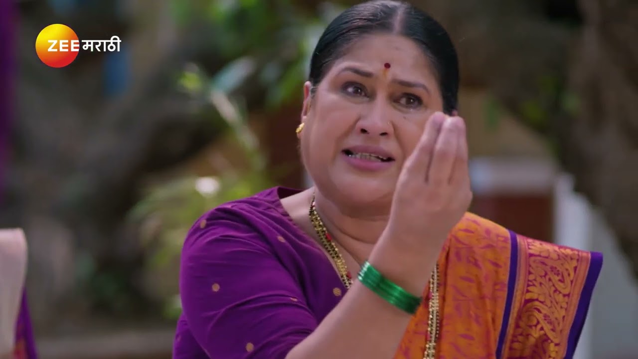 Lakshmi Niwas | भावना अडकली खोलीत