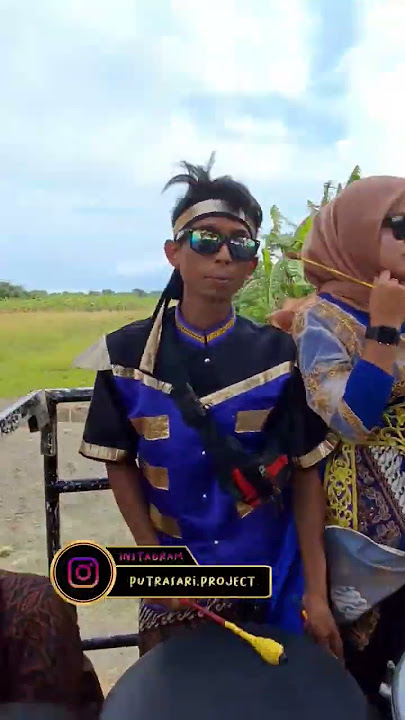 Download lagu Asyiknya Manuk Dara Sepasang Dengan Musik Angklung