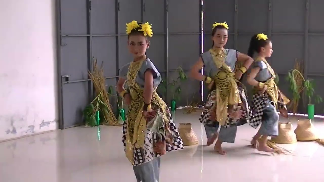 LOMBA TARI KREASI FLS2N Tingkat Kabupaten Cirebon 2024