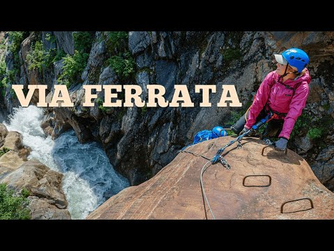 Vidéo: Via Ferrata: Escalade De Montagnes Sur La 