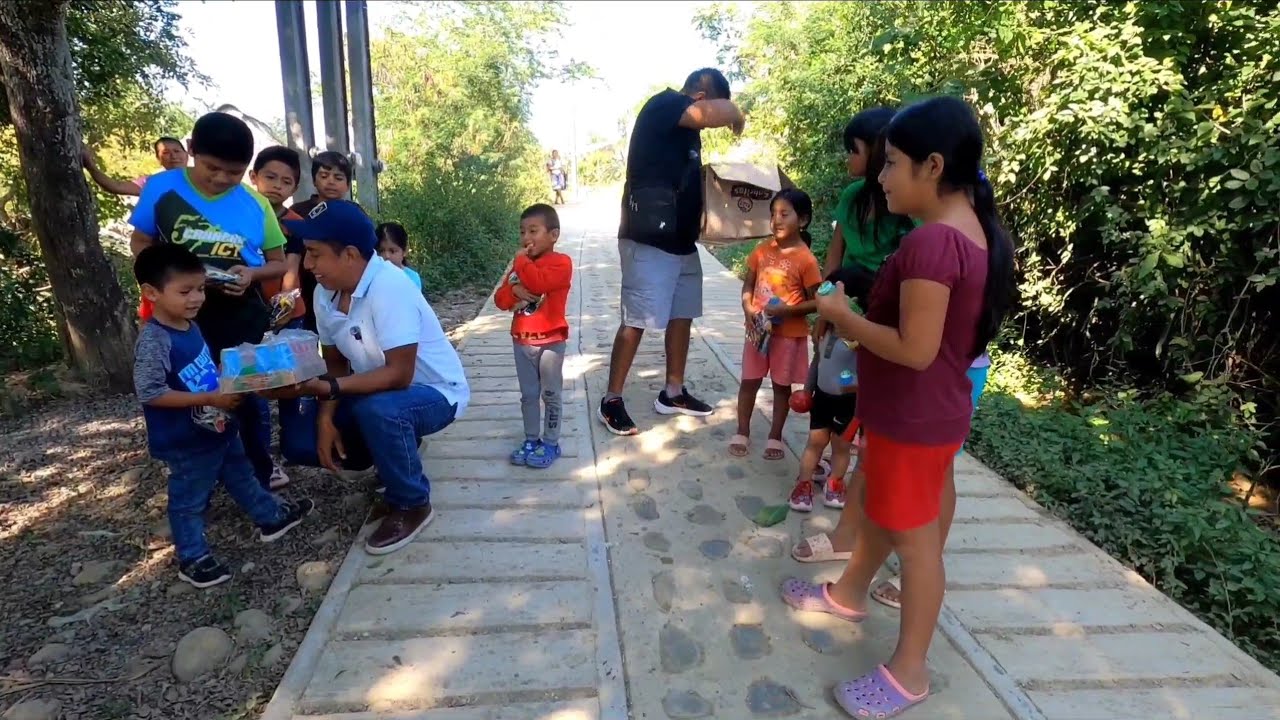 🎉Vicitamos estas Comunidades  y Entregamos Unos Aguinaldos a Varios Niños  😍 