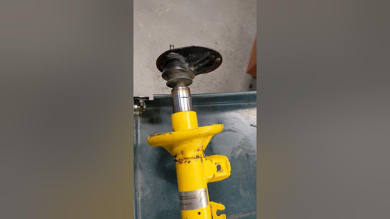 Gas Presurized Struts How to Release Gas Pressure & Drain the Oil