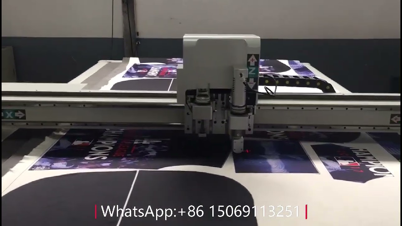 How to cut garment cloth fabric leather quickly? The best machine is oscillating cnc knife cutter.