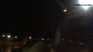 Hadang Bus Pemain, Bonek Beri Pesan Jangan Takut Main Di Malang