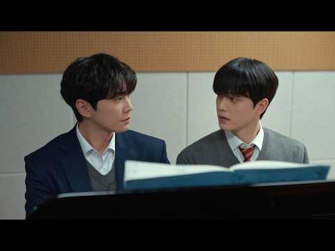 Piano prodigy develops stage fright after mother's death 7 years ago, but a former rival drags hi...