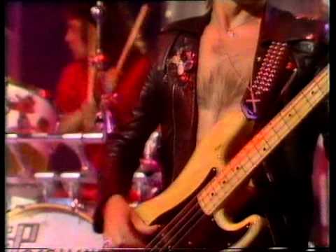 Saxon - Never surrender 1981