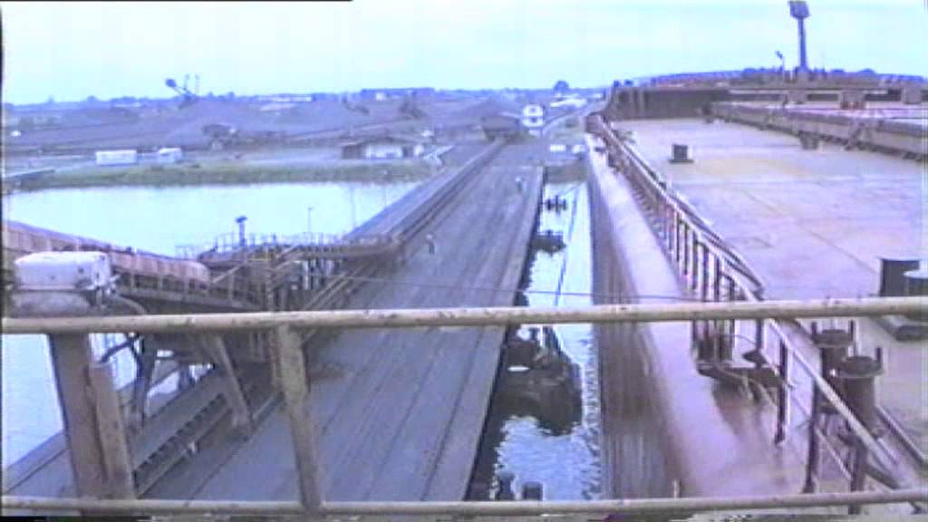 Bong Mining Company, Hafen in Monrovia 1990