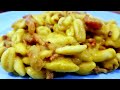 Pasta con crema di melanzane arrosto allo zafferano e tris di guanciale, speck e pancetta.