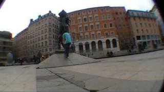 Martin André - Some tricks on a Pyramid...