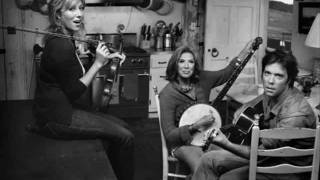 Come a Long Way - Kate and Anna McGarrigle