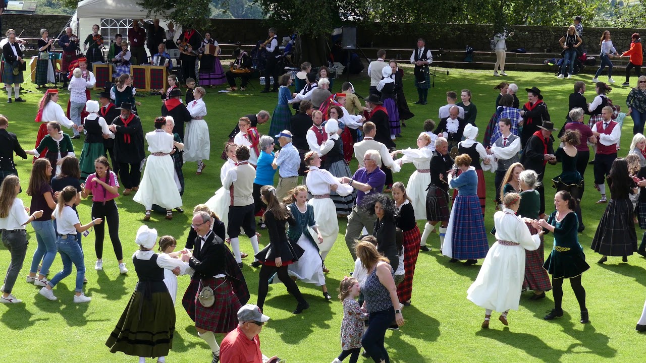 International Folk Dance Festival Finale, Stirling Castle (4K) YouTube