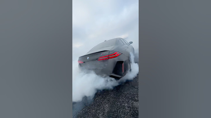 ГОРДЕЙ УНИЧТОЖАЕТ НОВУЮ BMW M5