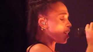 FKA twigs - Ache (HD)(Live @ The Roundhouse, London. 19/02/2015)