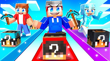 Playing a YOUTUBER Lucky Block Race!