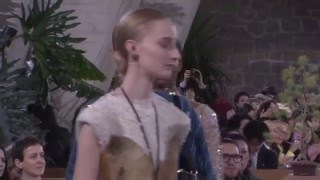 Loewe Fall/Winter 2016/2017 Collection - Paris Fashion Week