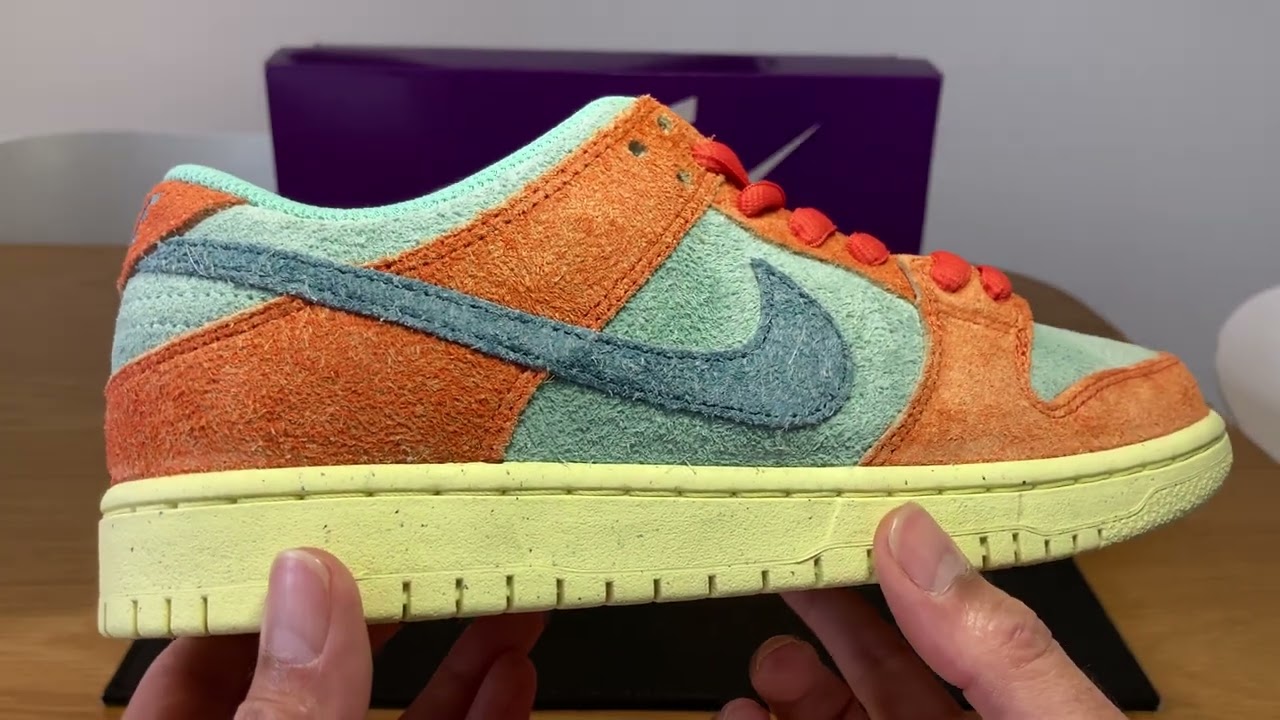 Close-Up Nike Dunk low Orange and Emerald Rise Noise Aqua ,, unboxing and  review