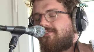 Video thumbnail of "Bear's Den - 'Auld Wives' | Pinkpop 2016 | 3FM"