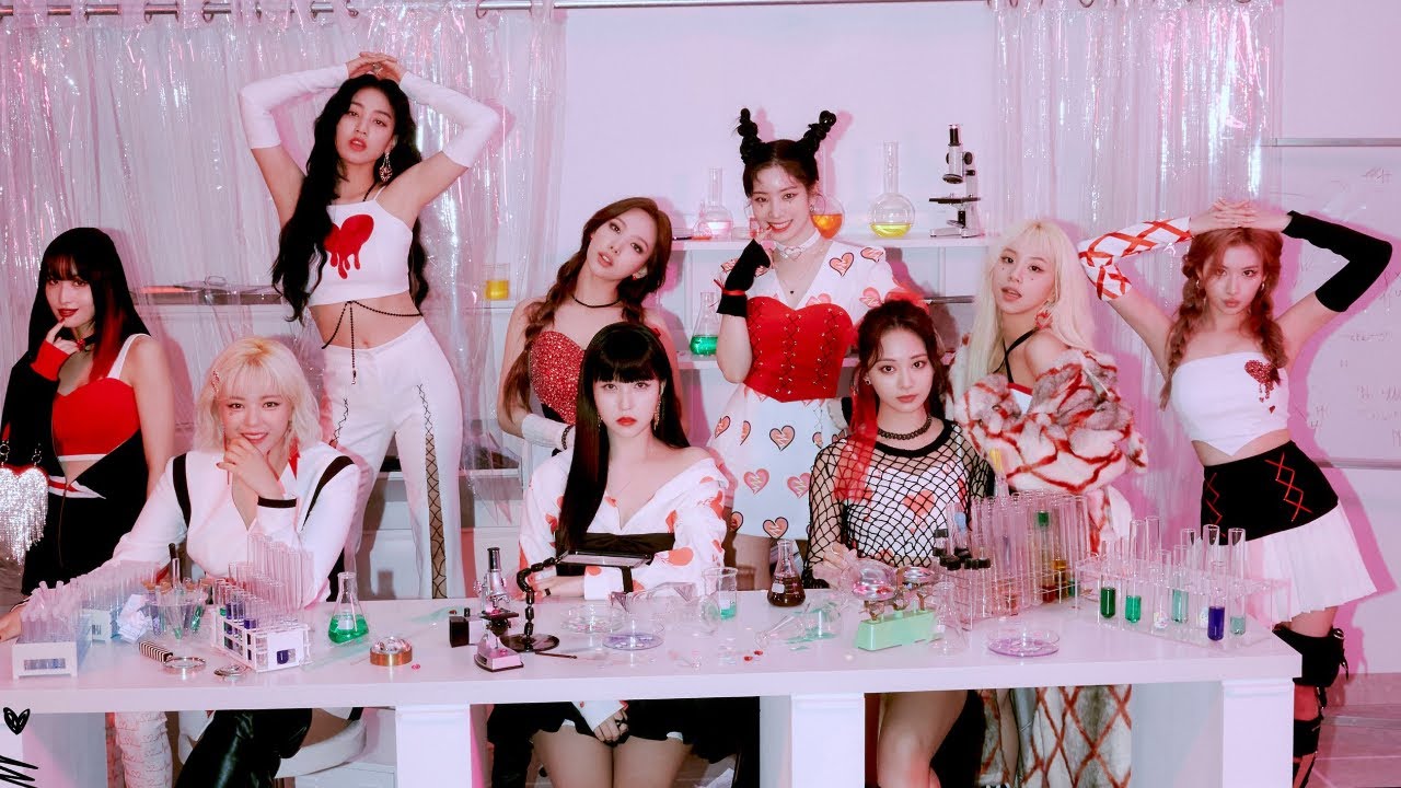 TWICE 