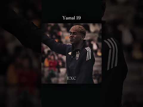 Lamine Yamal 10 Vs Lamine Yamal 19 Lamineyamal Yamal Barcelona