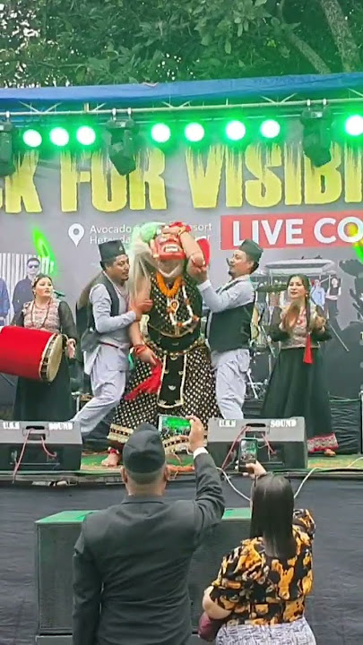 Stage ma Lakhe le perfrom garda gardai deuta Chadeko||Perfrom by The Freedom Group from Lubhu..