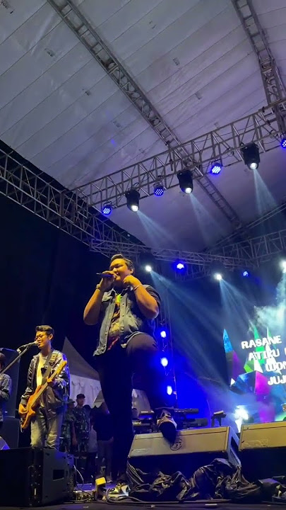 Download lagu Dengarlah Suara Koboy Malang Menyanyikan #DalanGronjal di #KopdarLoroAti #NdarboyGenk #Shorts