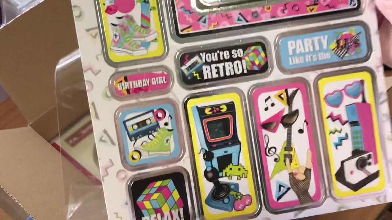 EL PEQUEÑO LIBRO DE LA FELICIDAD