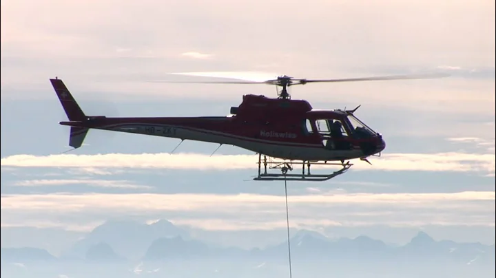 Heliswiss Eurocopter AS350 Ecureuil B3, Travaux à Prêles 2010 (Suisse)