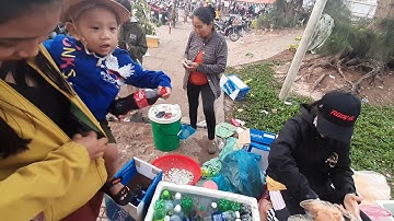 Bãi Biển Đồi Dương Phan Thiết Mùng 2 Tết người đông như kiến