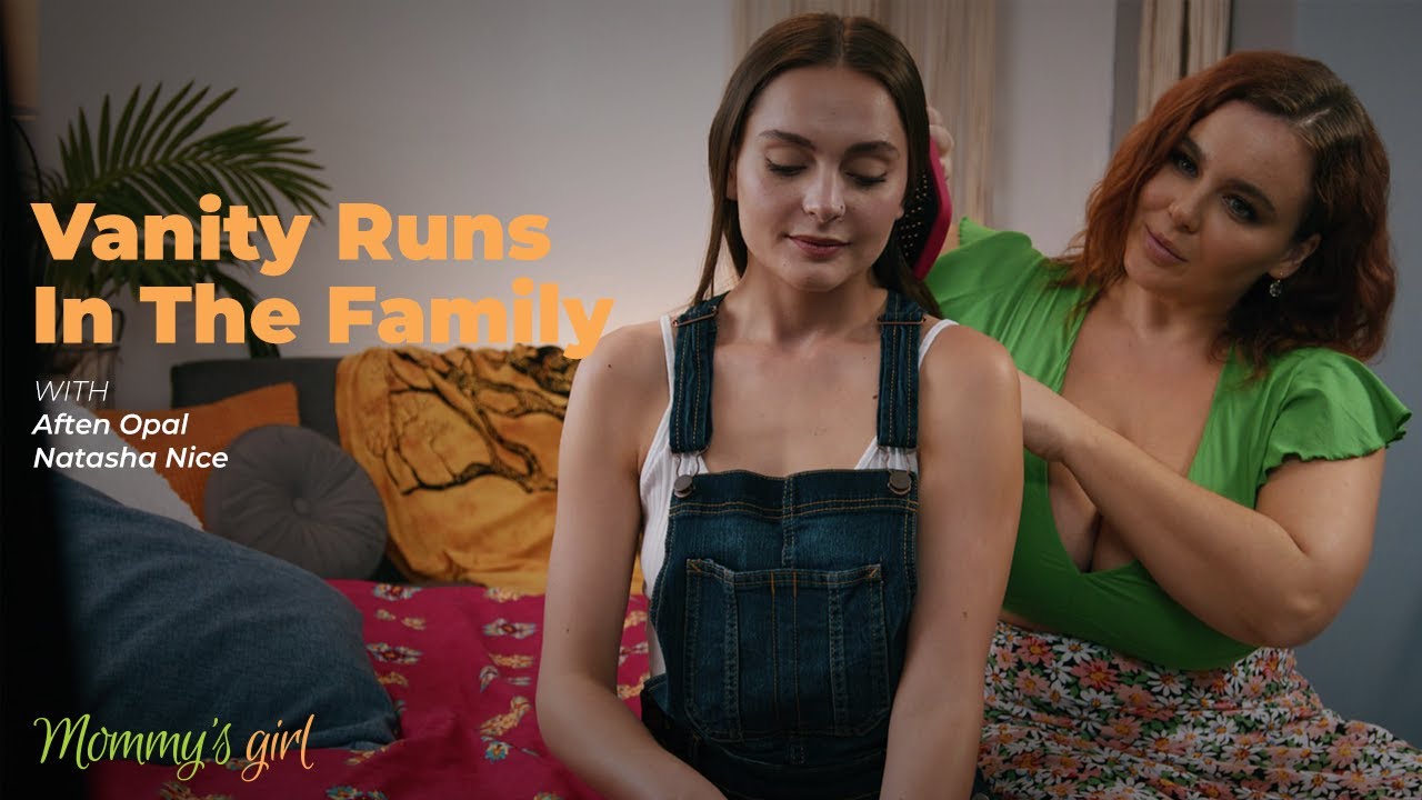 ⁣Aften Opal's Creepy Lesbian Stepmom Natasha Nice Is OBSESSED With Her Beauty!
