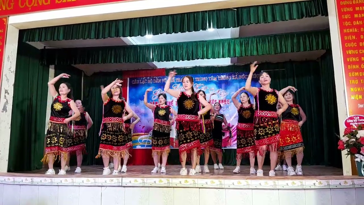 câu lạc bộ  thôn 4